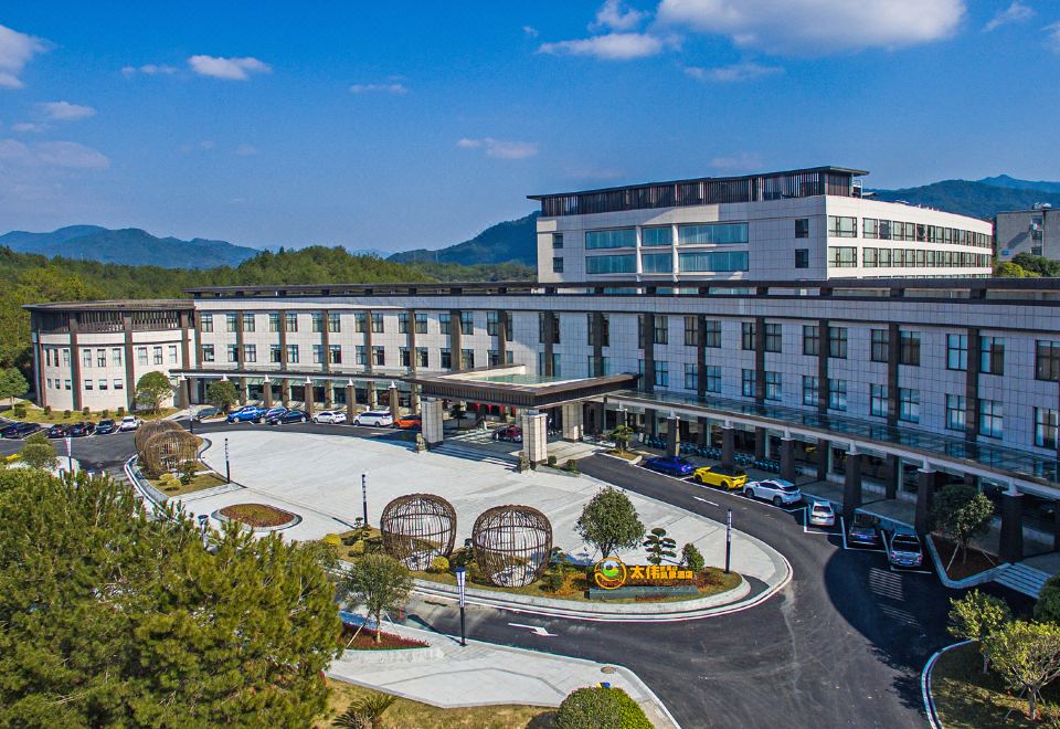 Hotel Exterior